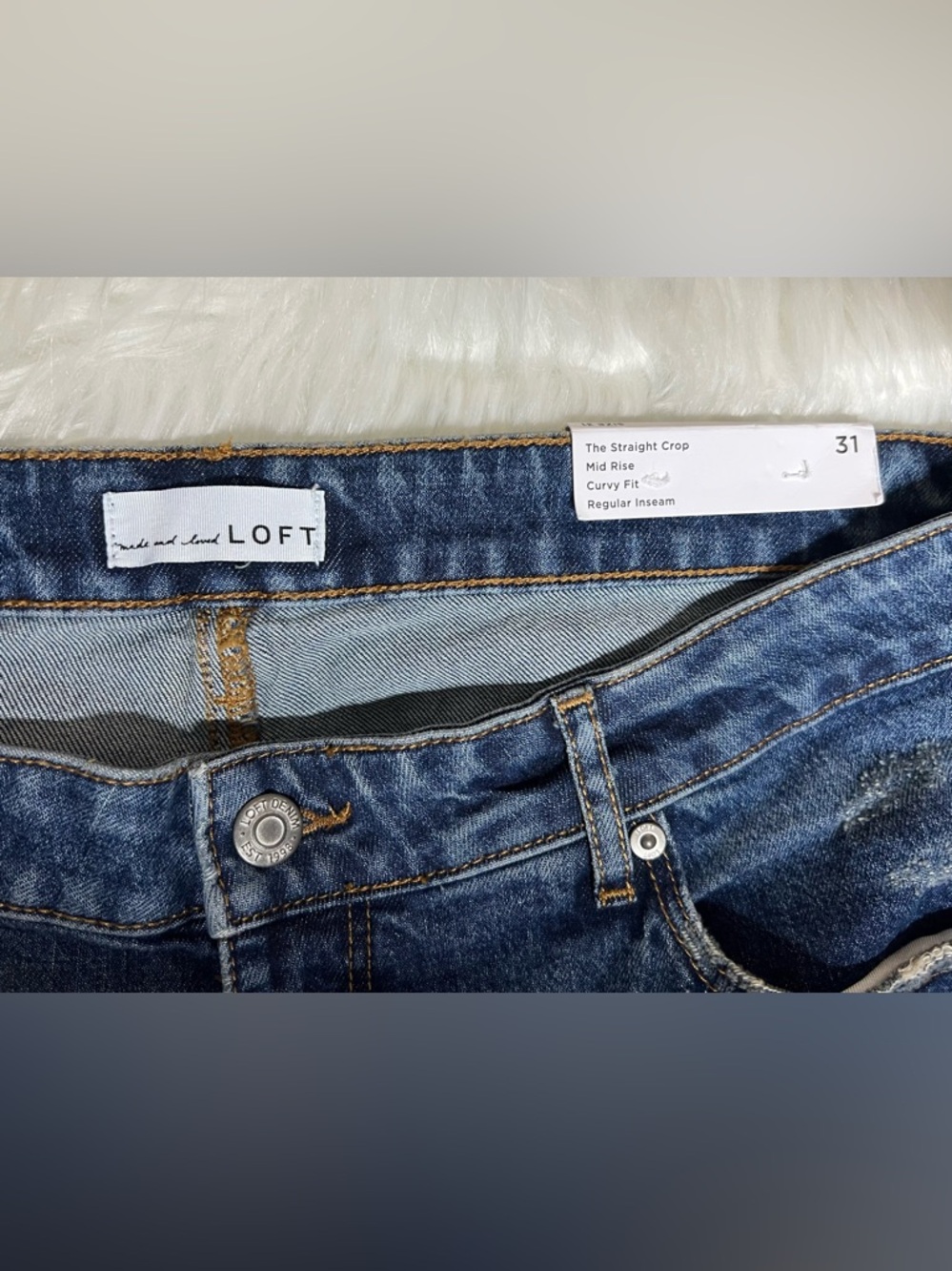 NWT Women’s LOFT The Straight Crop Mid Rise Curvy Jeans Size 31 - Picture 4 of 5